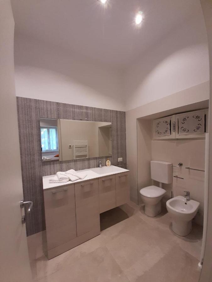 Bmp Apartment Gioiosa 2 Giardino Vista Lago Maggiore 贝尔吉拉泰 外观 照片